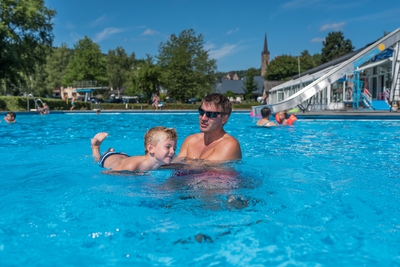 Dateiname=Freibad_im_Wiedtalbad_18.jpg
Dateigröße=1094KB
Abmessungen: 3000x2003
hinzugefügt am: 25. Januar 2018 Freibad_im_Wiedtalbad_18.jpg