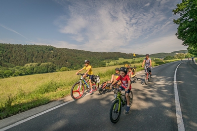 Dateiname=Autofreier_Radwandertag_WIEDer_ins_TAL_28329.jpg
Dateigröße=414KB
Abmessungen: 1500x1001
hinzugefügt am: 04. Juni 2018 Autofreier_Radwandertag_WIEDer_ins_TAL_28329.jpg