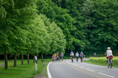 Dateiname=Autofreier_Radwandertag_WIEDer_ins_TAL_284029.jpg
Dateigröße=499KB
Abmessungen: 1500x1000
hinzugefügt am: 04. Juni 2018 Autofreier_Radwandertag_WIEDer_ins_TAL_284029.jpg